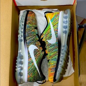 Nike Flyknit Max